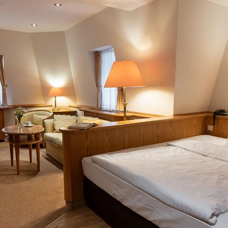 Hotel Waldhaus Reinbek Extérieur photo
