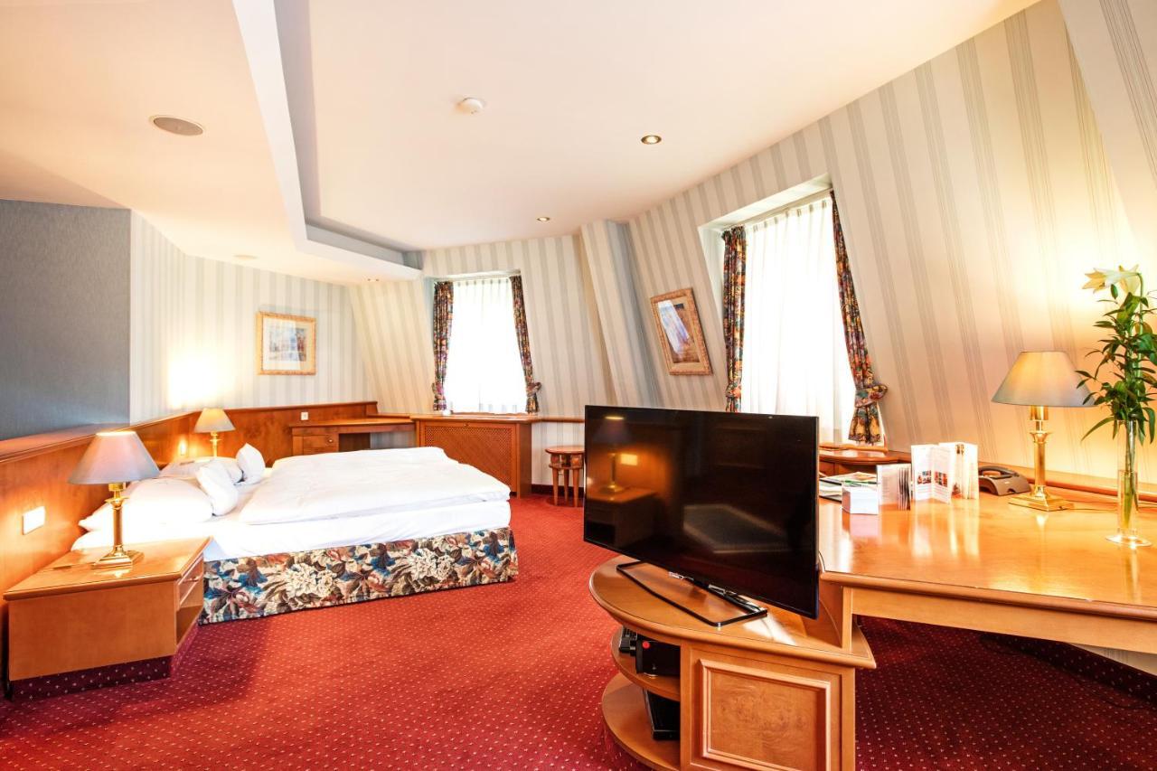 Hotel Waldhaus Reinbek Extérieur photo