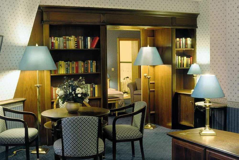 Hotel Waldhaus Reinbek Extérieur photo