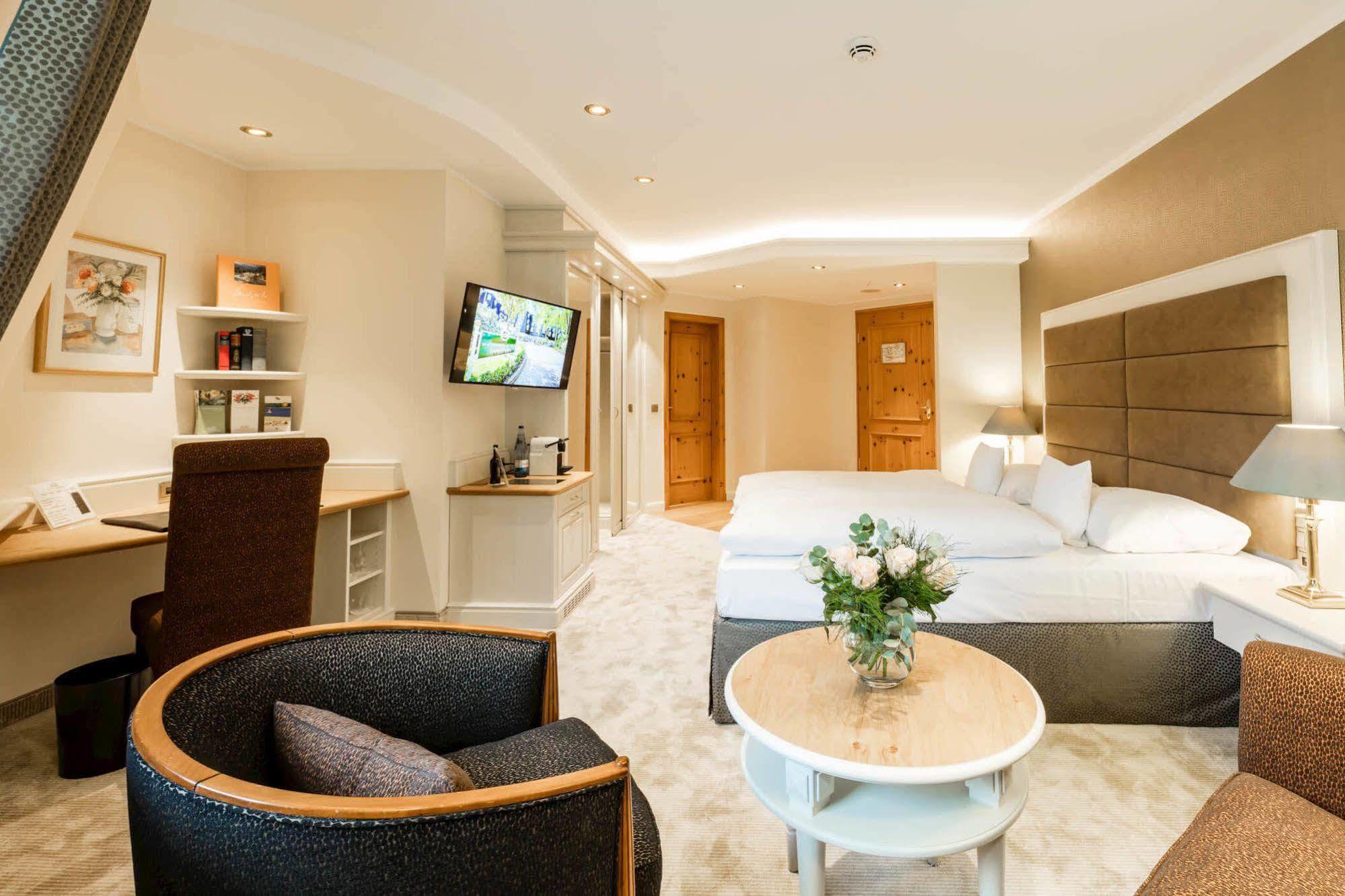 Hotel Waldhaus Reinbek Extérieur photo