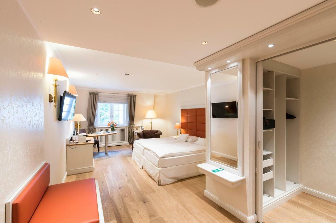 Hotel Waldhaus Reinbek Extérieur photo